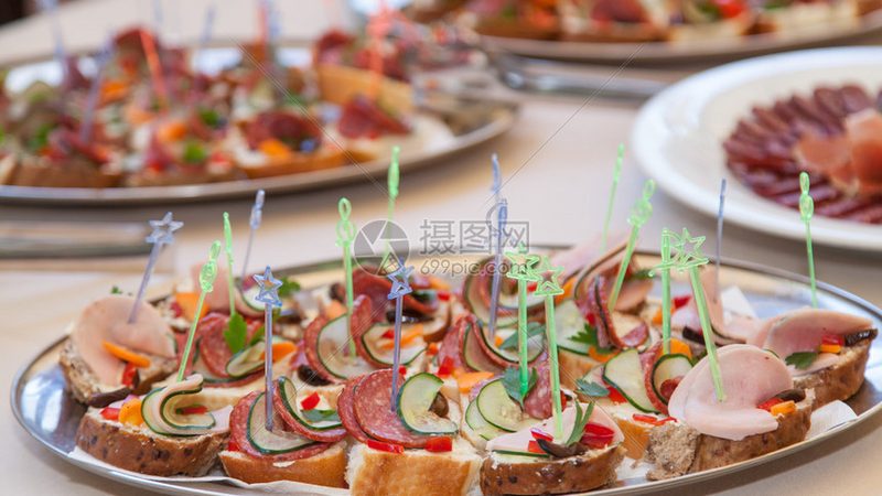 医院食材配送许可证要求揭秘：合规之路，保障食品安全